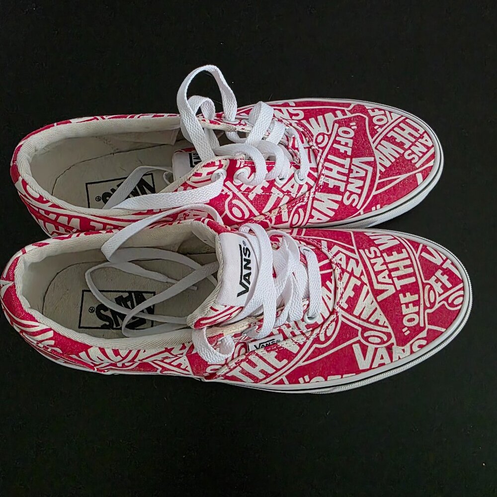 VANs - Red/White Off the Wall